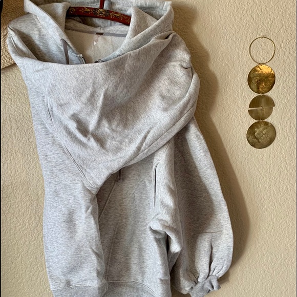 Free people Movement Sweatshirt. NWOT M - Picture 3 of 6